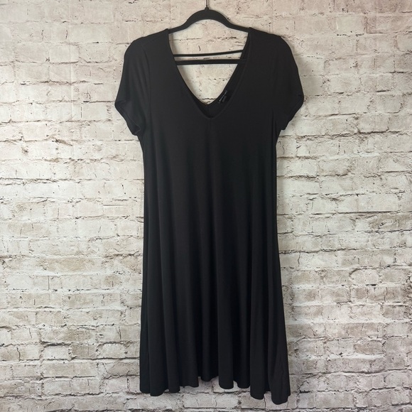 Torrid Women's Size 00 Mini Trapeze Dress Black Medium Short Sleeve Casual M - Picture 2 of 8